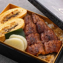 Eel bento Half eel & two pieces of Umaki Available from November