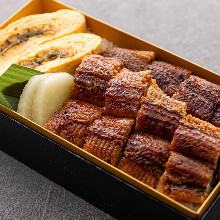 Jyou/Eel unagi bento One eel & two pieces of Umaki Available from November