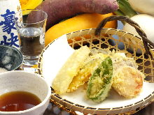 Assorted vegetable tempura