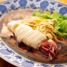 Steamed sword tip squid