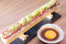 Tartare Gunkan sushi rolls