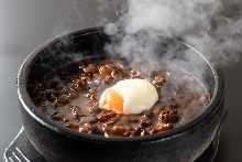 Stone-grilled Hashed meat with rice