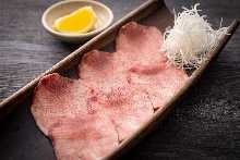 Tan shio (salted tongue)