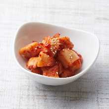 Cubed daikon radish kimchi