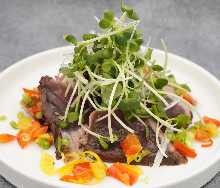 Seared skipjack tuna