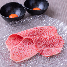 Beef sirloin yakisuki