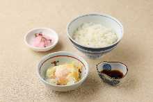 Tamagokake gohan (rice with raw egg)