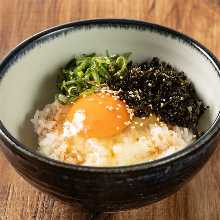 Tamagokake gohan (rice with raw egg)