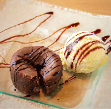 Fondant au chocolat with message plate