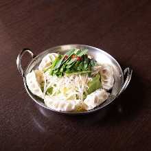 Gyoza hotpot