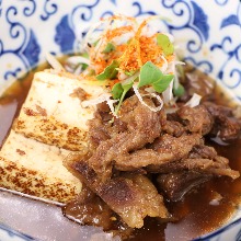 Beef tendon and tofu
