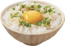 Tamagokake gohan (rice with raw egg)