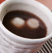 Zenzai (sweet red bean soup with toasted rice cake or chestnuts)