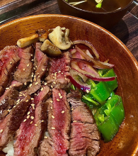 Steak rice bowl