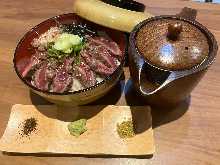 Beef mashed with Kyoto seasonings and Kyoto bonito stock