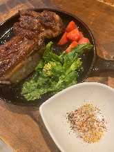 Grilled spare ribs with Kyoto spices