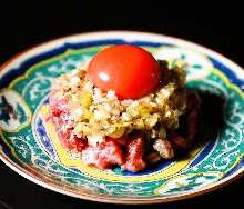Red beef and salt tartare