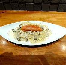 Pasta with mentaiko (marinated cod roe) cream sauce