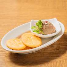 Liver pate with crackers