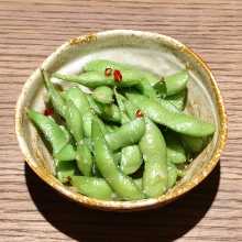 Grilled edamame peperoncino flavor