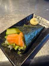 Fatty salmon thin sushi roll