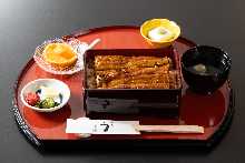 Eel in a lacquered box