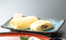 Wrapped omelet with eel