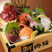 Assorted sashimi