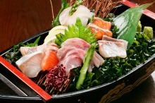 Assorted sashimi