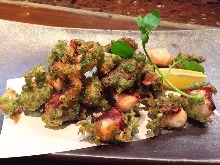 Seaweed-wrapped fried food