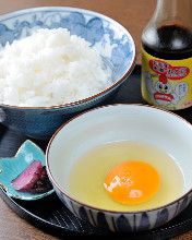 Tamagokake gohan (rice with raw egg)