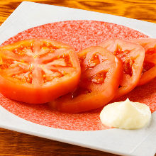 Sliced tomatoes