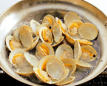 Steamed Hard clams with sake