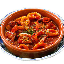 Spear squid stew with tomato