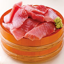 Assorted tuna sashimi
