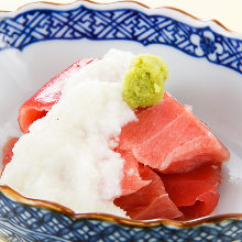 Tuna topped with grated Chinese yam