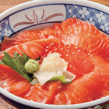 "Oyako" salmon roe and Japanese salmon rice bowl