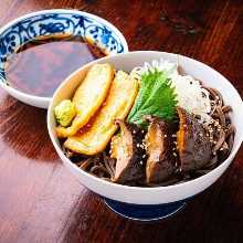 Buckwheat noodles with sweet fried tofu