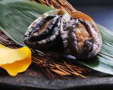 Grilled dancing abalone