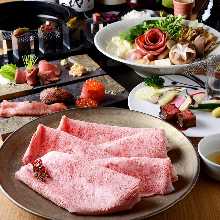 Hida beef and vegetable sukiyaki
