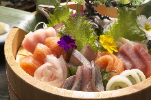 Assorted sashimi