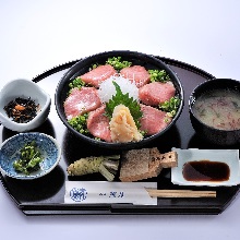 Seared specialty rice bowl