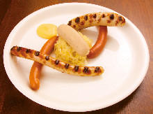 Assorted grilled and boiled sausage, 5 pieces