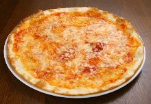 Tomato sauce pizza