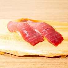 Chutoro (medium fatty tuna)