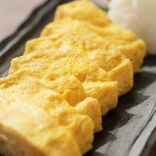 Japanese-style rolled omelet