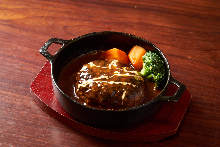 Stewed hamburg steak