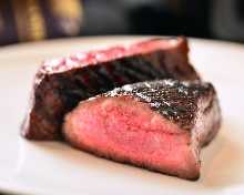 Aged chateaubriand steak