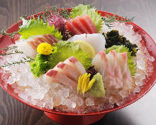 Assorted sashimi