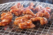 Horumon yaki (grilled offal)